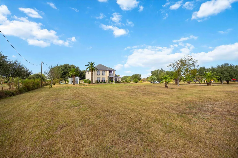 12075 Fm 359 Road Hempstead, TX 77445