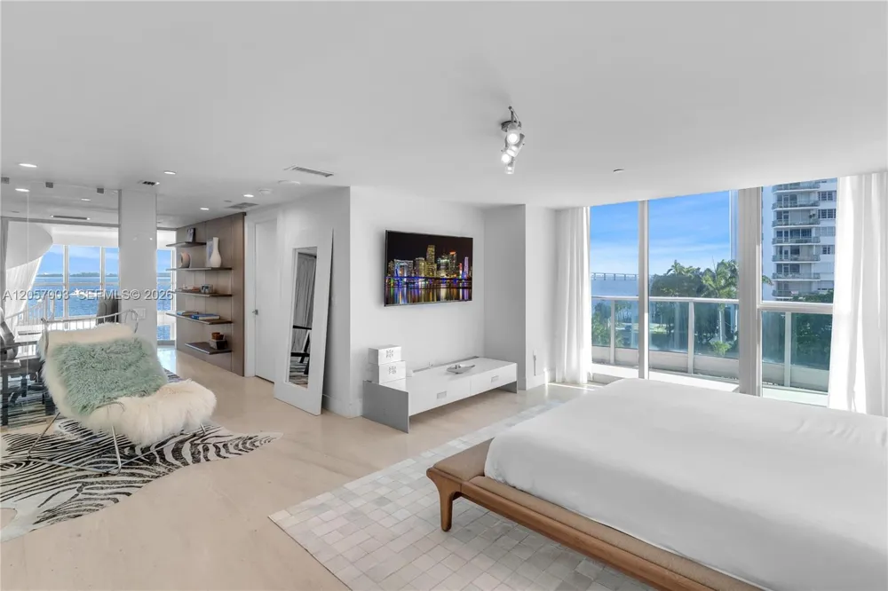 1331 Brickell Bay Dr #BL-48 Miami, FL 33131