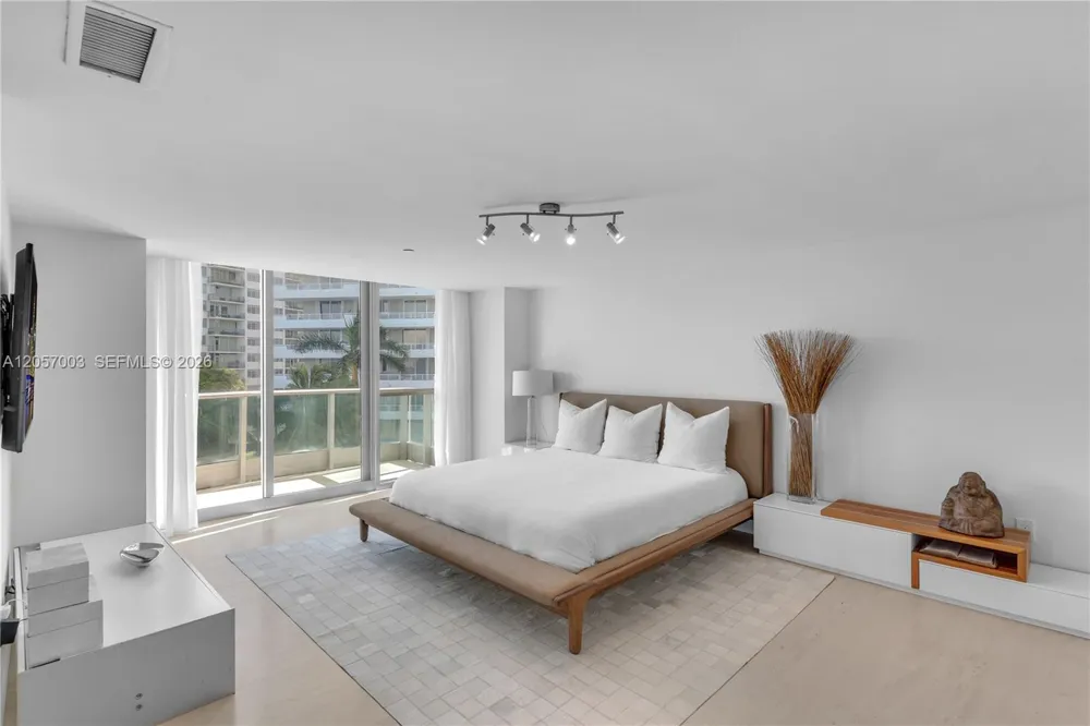 1331 Brickell Bay Dr #BL-48 Miami, FL 33131