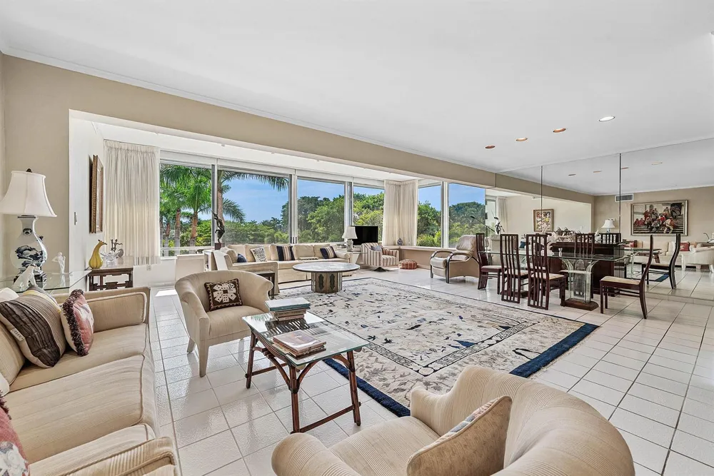 44 Cocoanut Row #222b Palm Beach, FL 33480