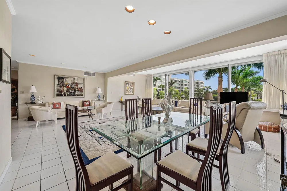 44 Cocoanut Row #222b Palm Beach, FL 33480