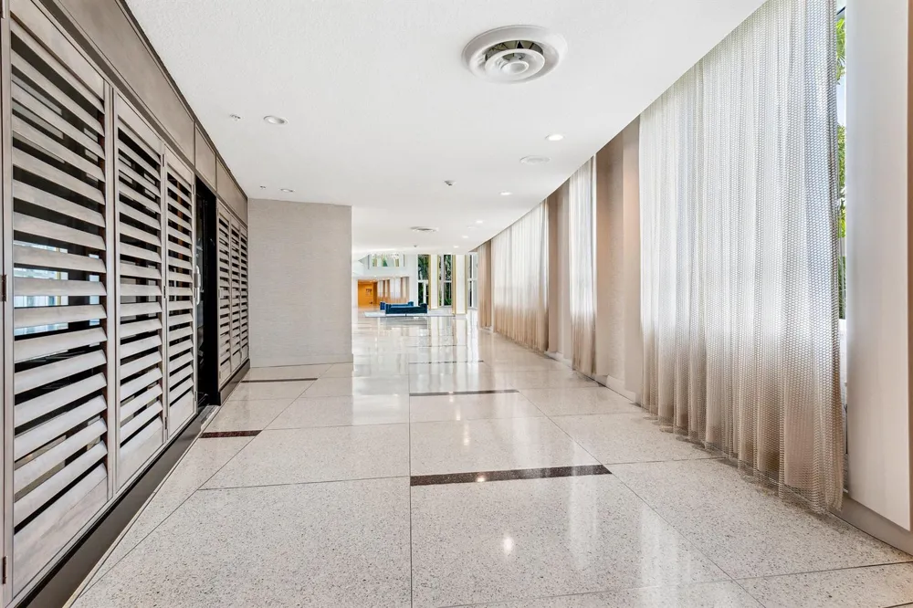 44 Cocoanut Row #222b Palm Beach, FL 33480