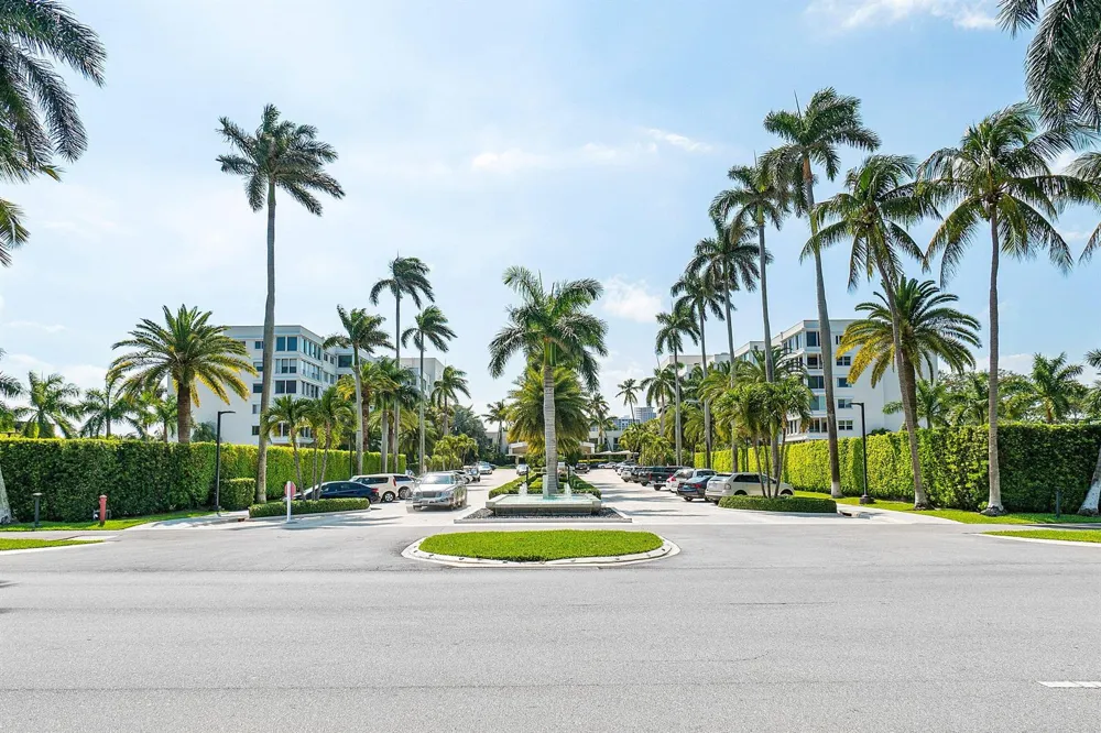 44 Cocoanut Row #222b Palm Beach, FL 33480