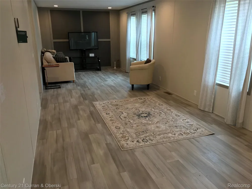6564 E Michigan Avenue #141 Saline City, MI 48176