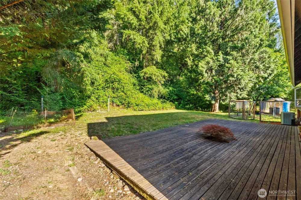 222 Oxbow Lake Lane Toledo, WA 98591