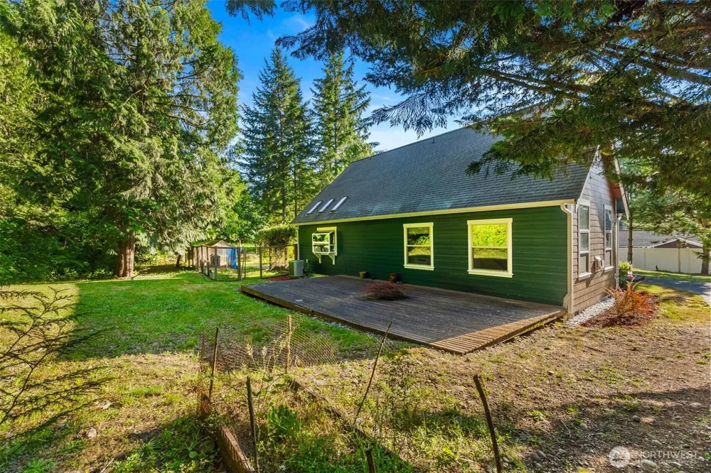 222 Oxbow Lake Lane Toledo, WA 98591