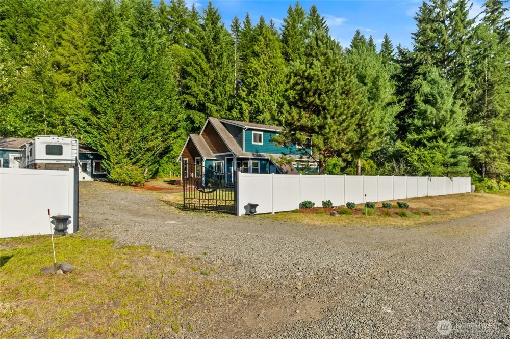 222 Oxbow Lake Lane Toledo, WA 98591
