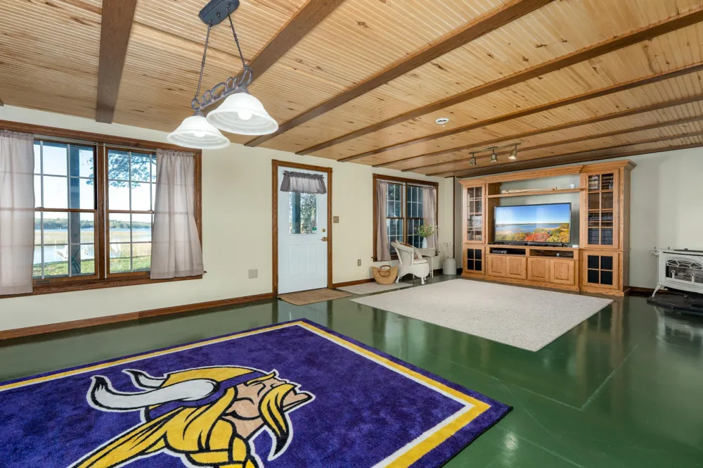 6322 Highland Scenic Road Baxter, MN 56425
