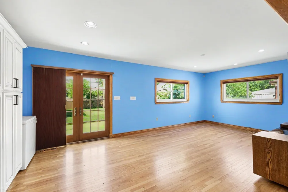 18039 S SUMMER LANE LANE Fraser City, MI 48026