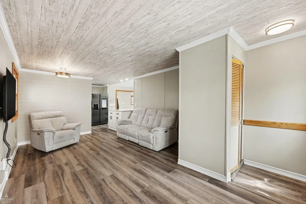 18039 S SUMMER LANE LANE Fraser City, MI 48026
