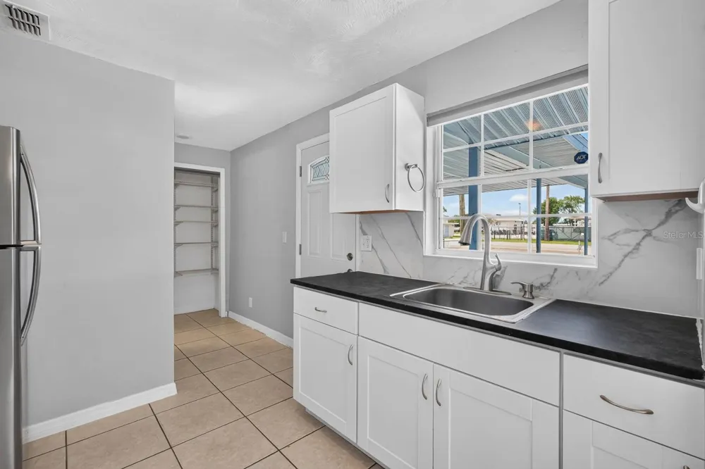 736 S CAROLINE STREET Daytona Beach, FL 32114
