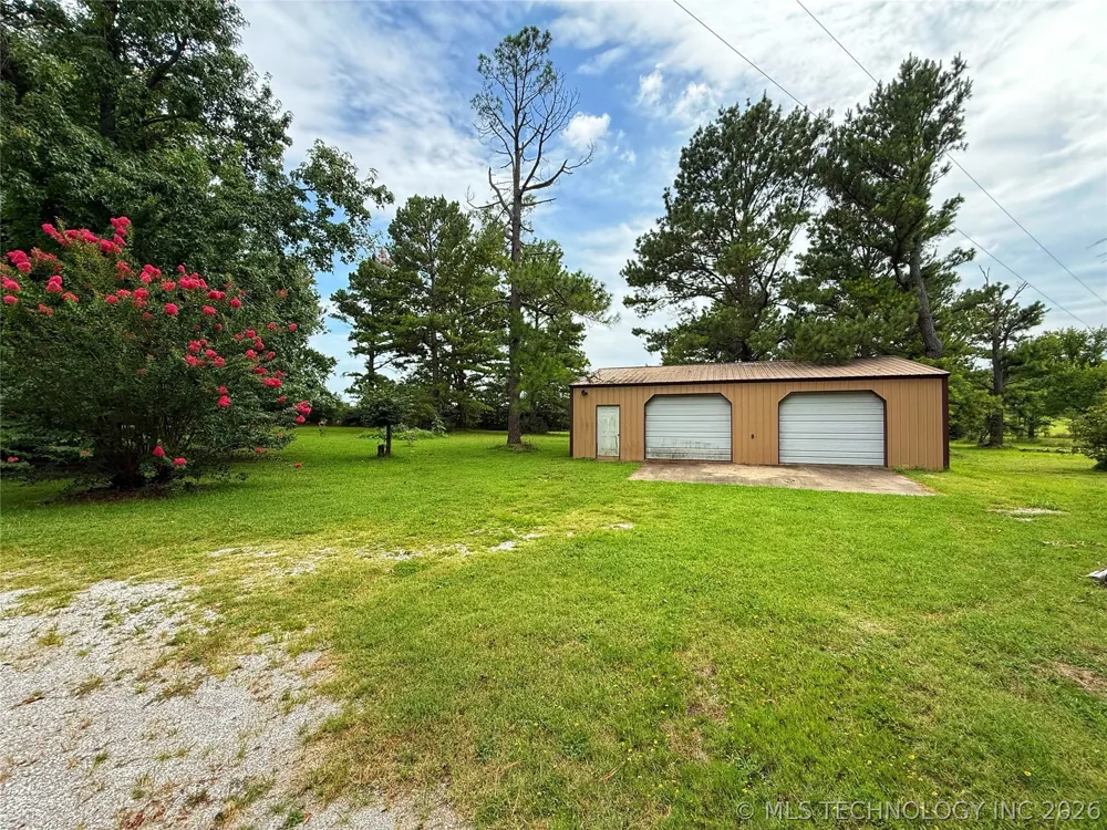 3512 3693P Holdenville, OK 74848