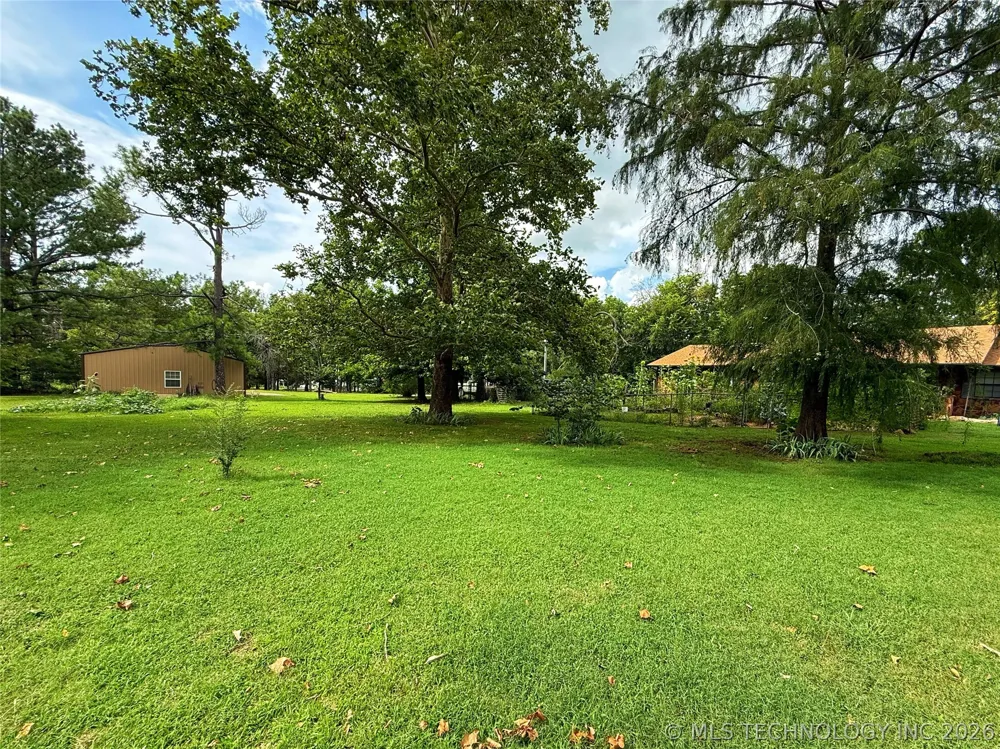 3512 3693P Holdenville, OK 74848
