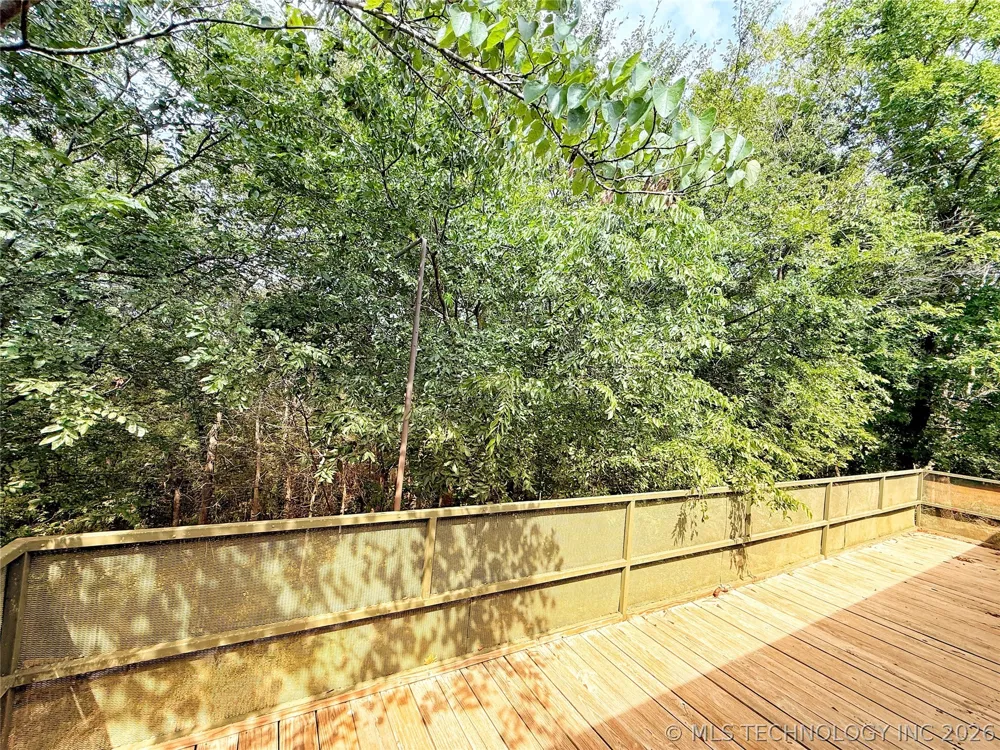 3512 3693P Holdenville, OK 74848