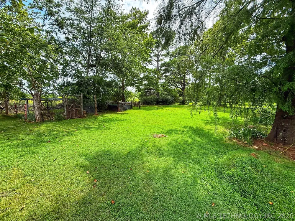 3512 3693P Holdenville, OK 74848