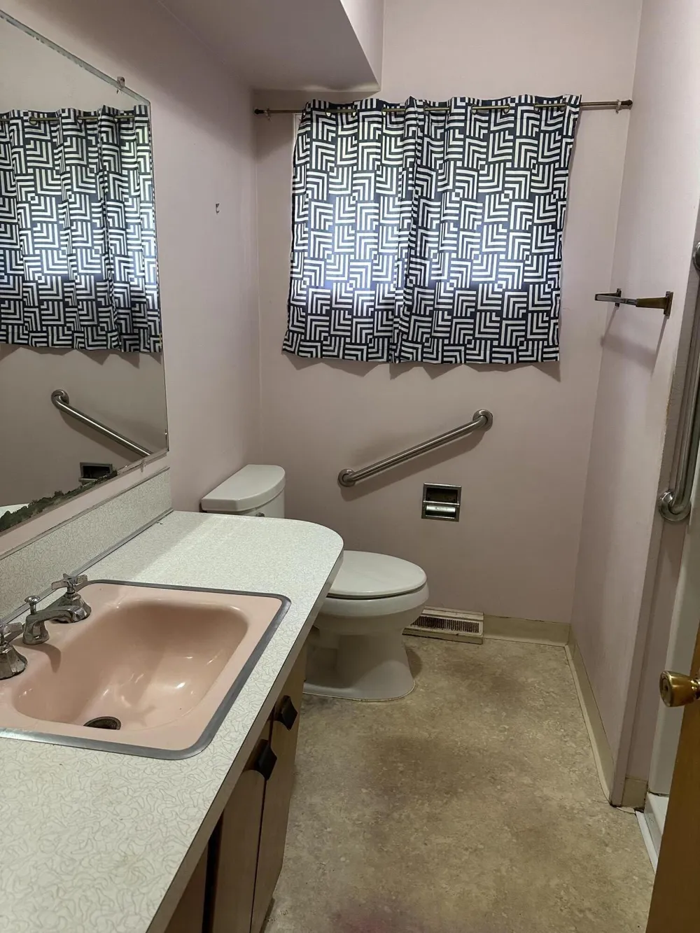 1060 Indiana Avenue Benton Charter Township, MI 49022