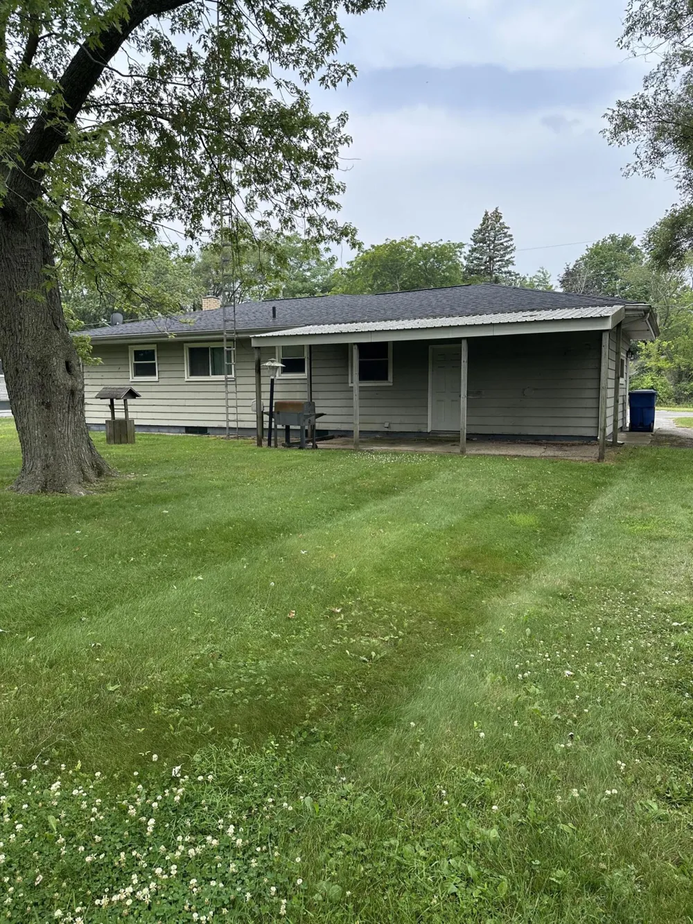 1060 Indiana Avenue Benton Charter Township, MI 49022