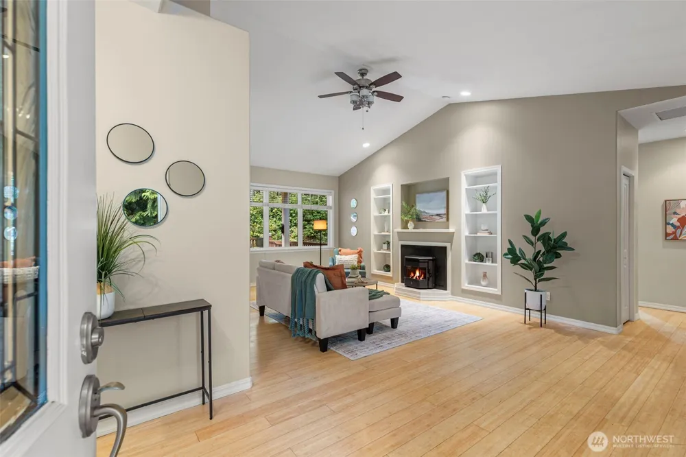 155 Louisa Street Port Townsend, WA 98368
