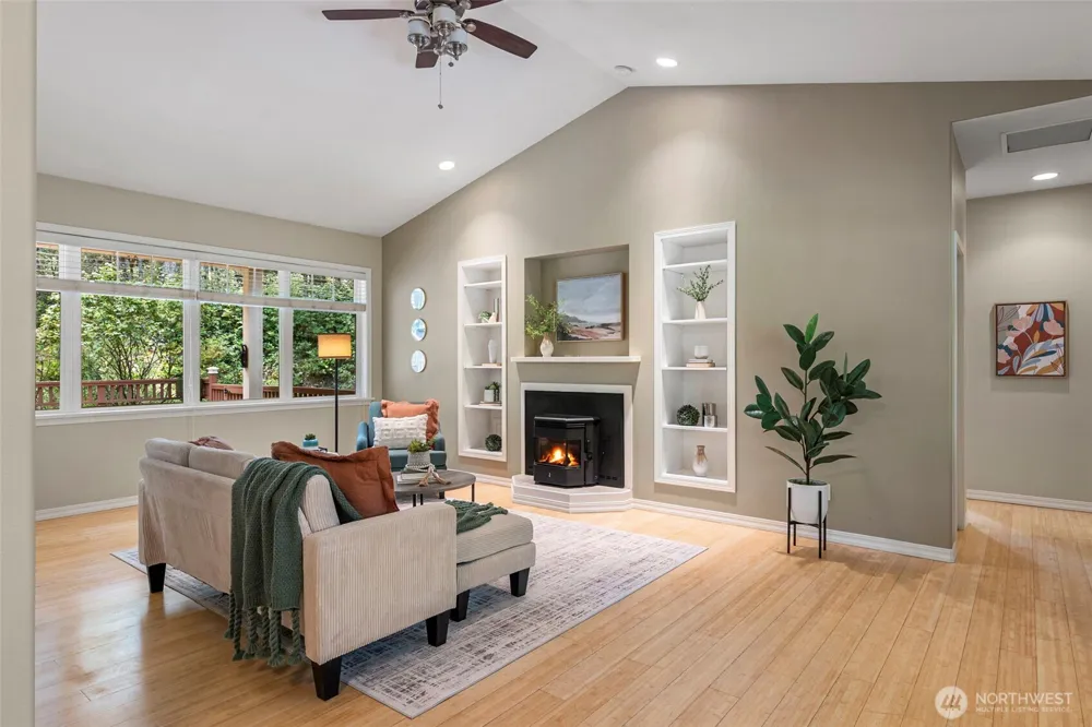 155 Louisa Street Port Townsend, WA 98368