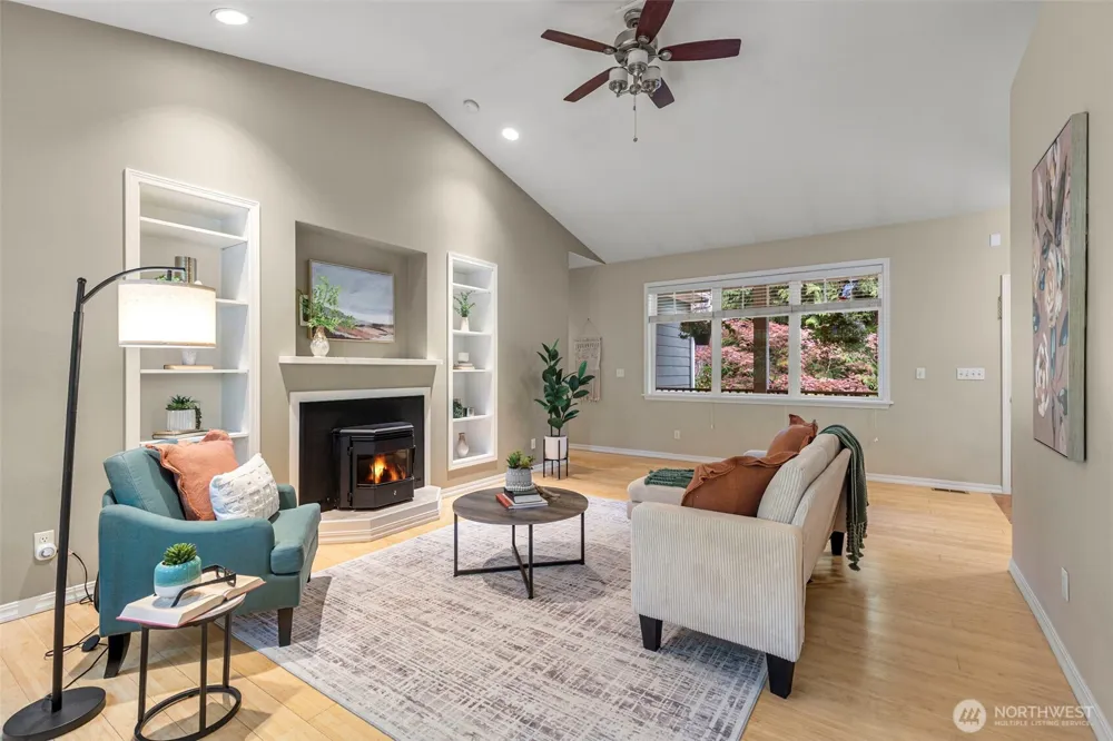 155 Louisa Street Port Townsend, WA 98368
