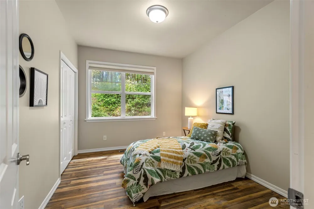155 Louisa Street Port Townsend, WA 98368