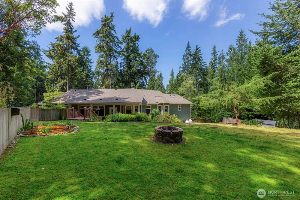 155 Louisa Street Port Townsend, WA 98368