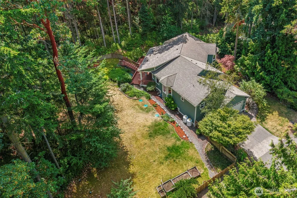 155 Louisa Street Port Townsend, WA 98368