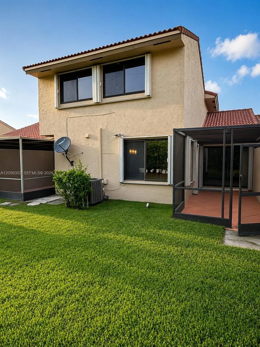 613 Patio Village Way Weston, FL 33326