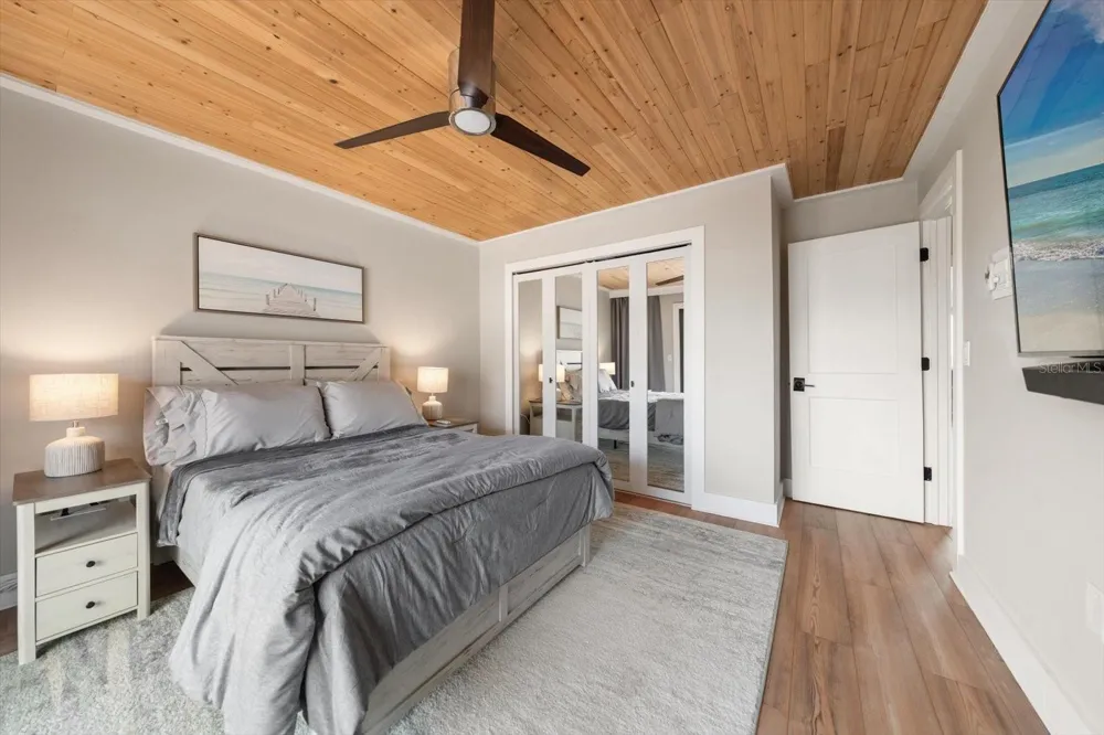 240 WINDWARD PSGE #401 Clearwater Beach, FL 33767