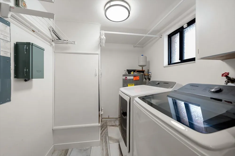 240 WINDWARD PSGE #401 Clearwater Beach, FL 33767