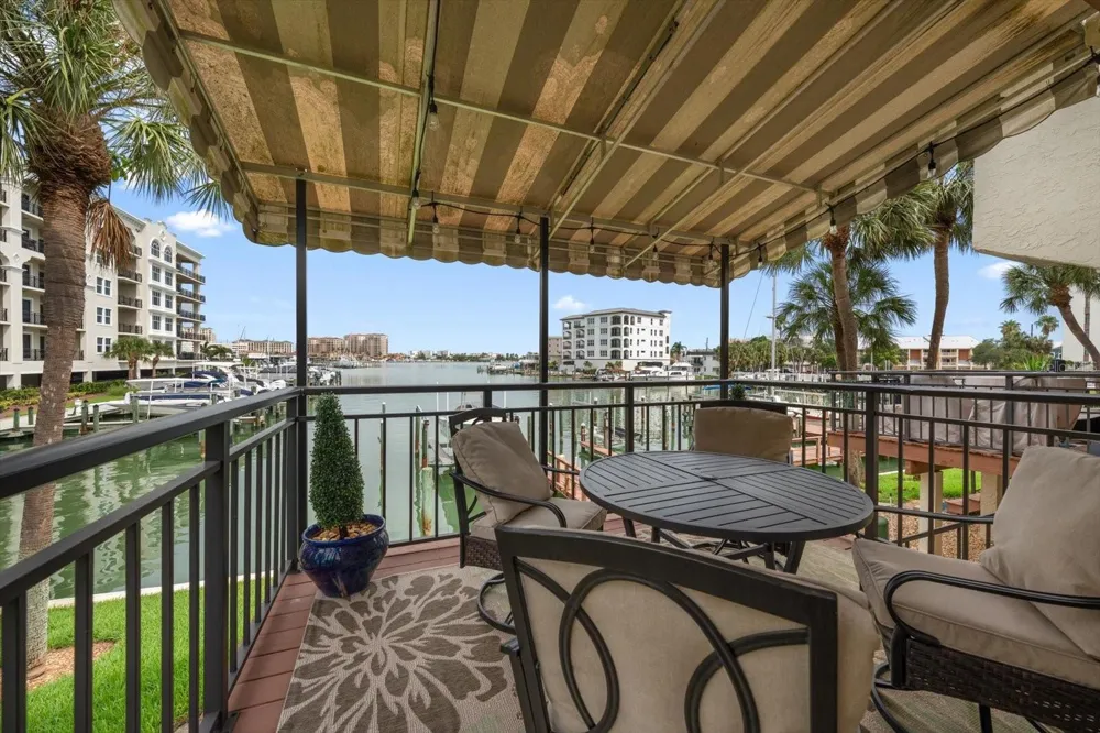 240 WINDWARD PSGE #401 Clearwater Beach, FL 33767