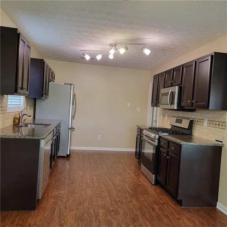 5219 Leecroft Drive Buford, GA 30518