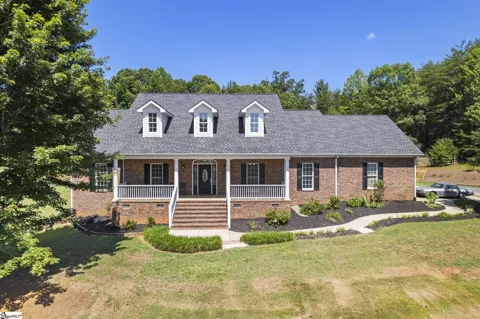 956 Laurelwood Way