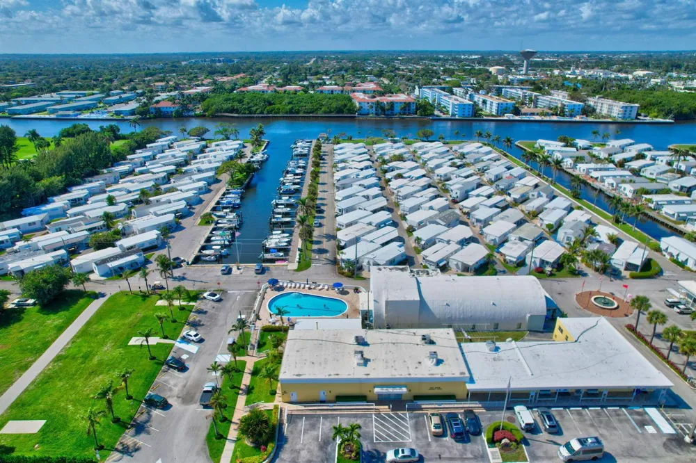 5 Cedar Drive #CD5 Briny Breezes, FL 33435
