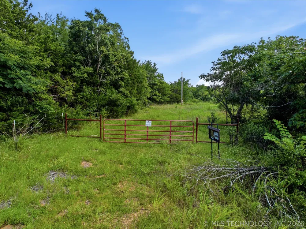 447530 E 1011 Gore, OK 74435