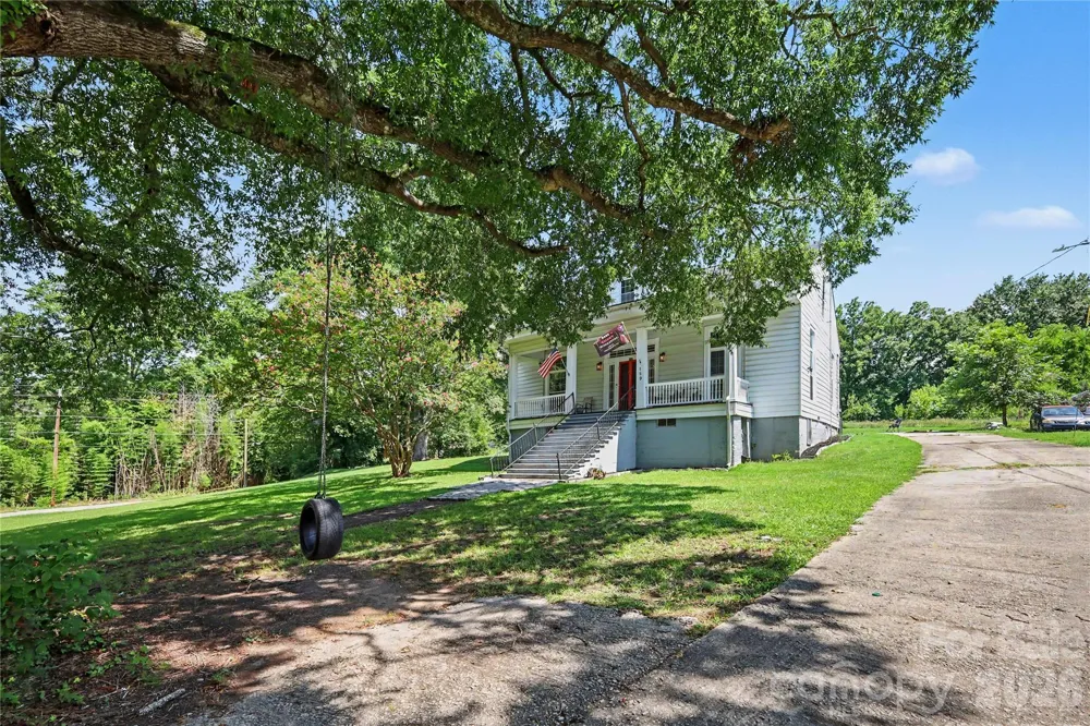 159 E Lacy Street Chester, SC 29706