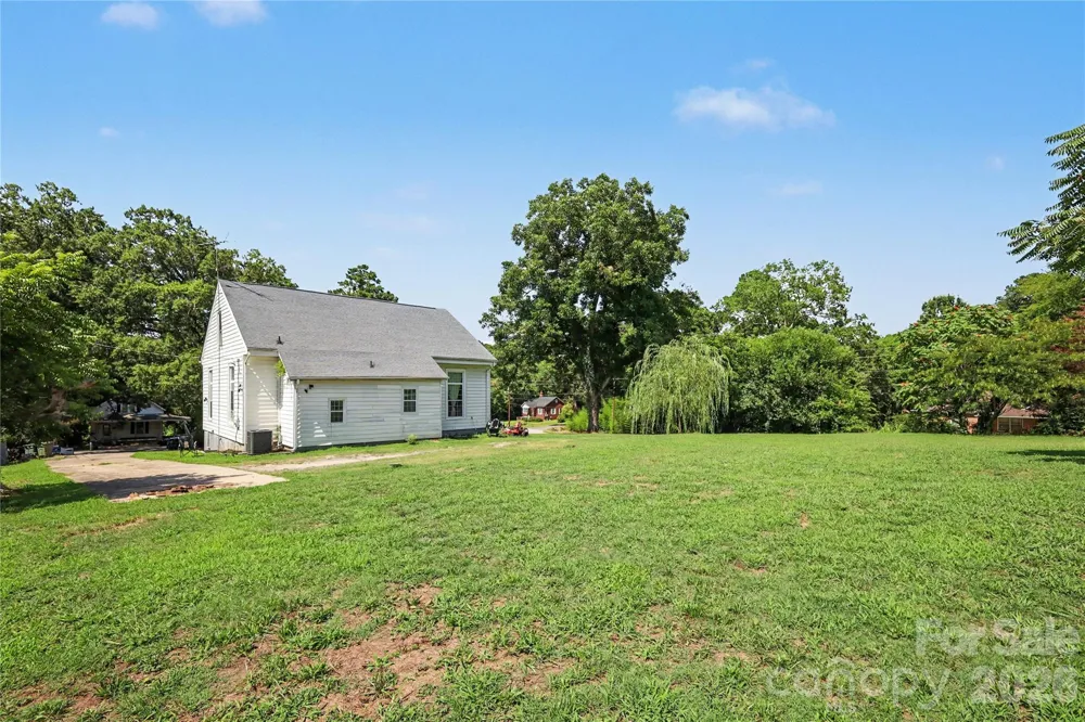 159 E Lacy Street Chester, SC 29706