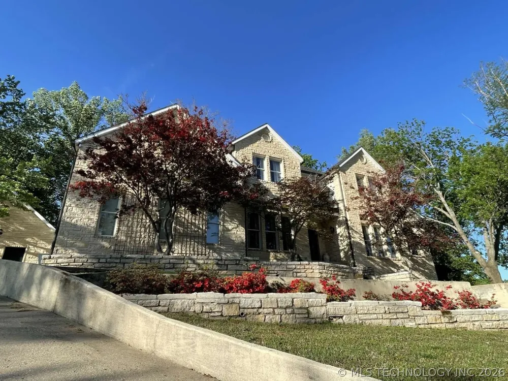 1350 Woodbriar Lane Catoosa, OK 74015