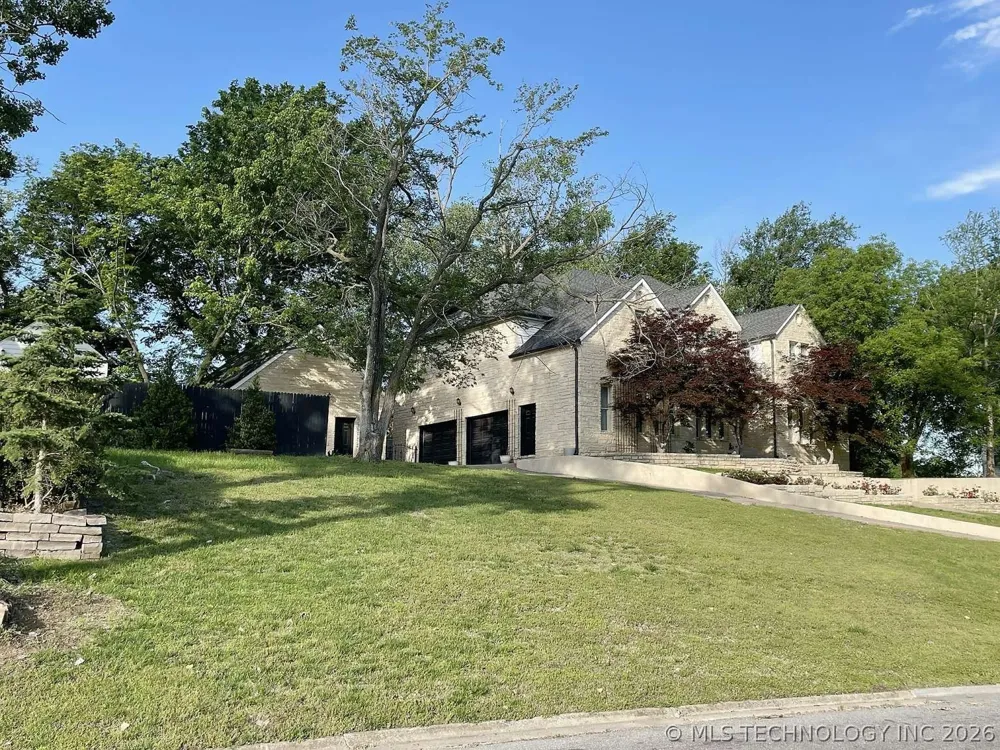 1350 Woodbriar Lane Catoosa, OK 74015
