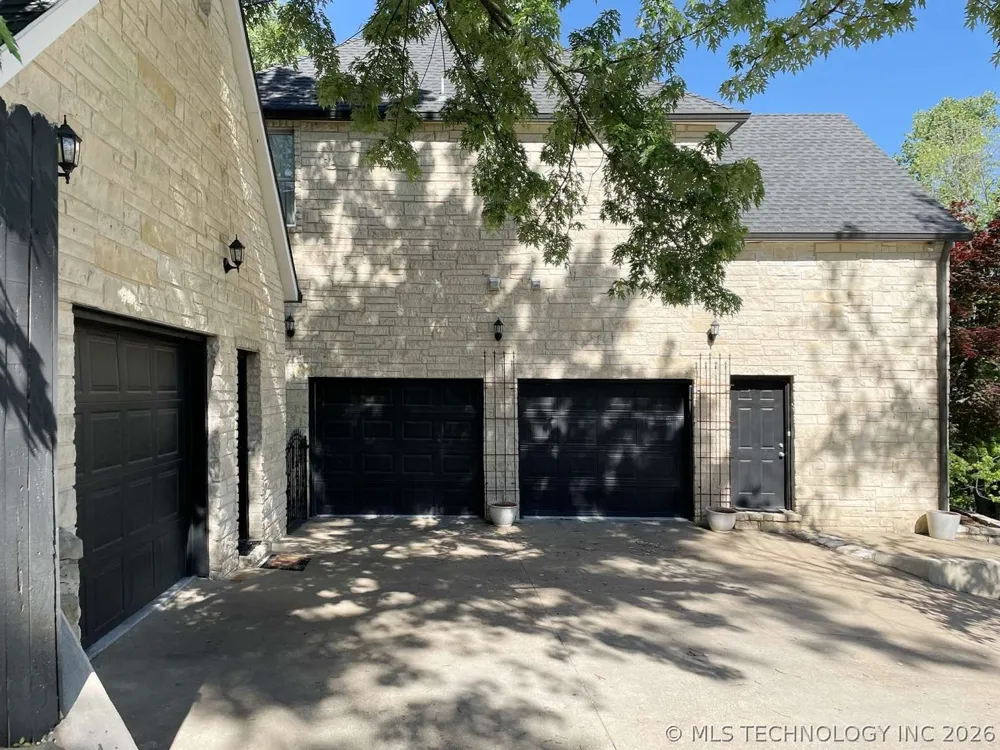 1350 Woodbriar Lane Catoosa, OK 74015