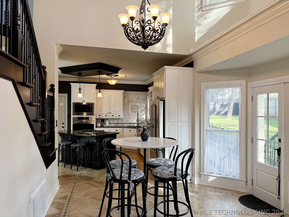1350 Woodbriar Lane Catoosa, OK 74015