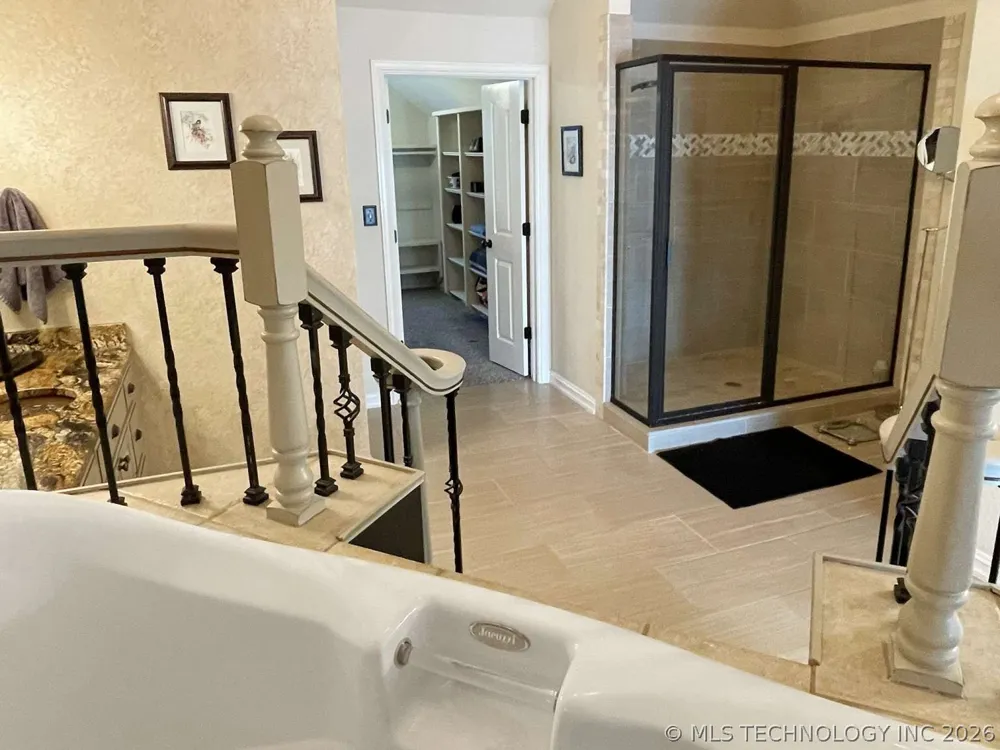 1350 Woodbriar Lane Catoosa, OK 74015