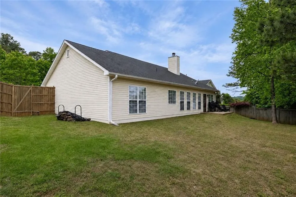 5825 April Drive Sugar Hill, GA 30518
