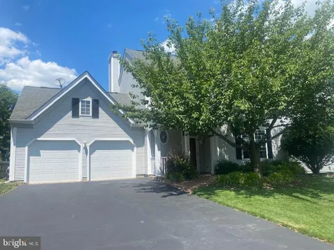 6 WYCKOFF DRIVE