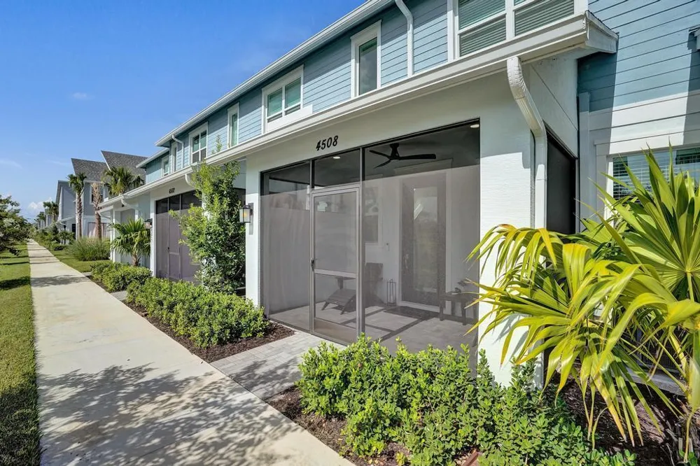 4508 Longwood Lake Square Westlake, FL 33470