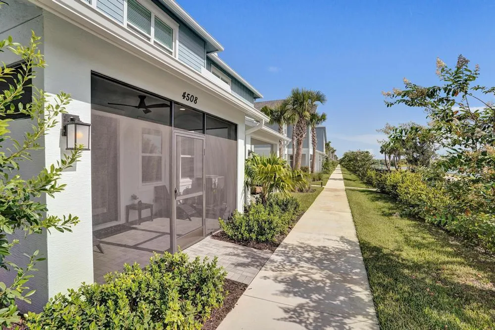 4508 Longwood Lake Square Westlake, FL 33470