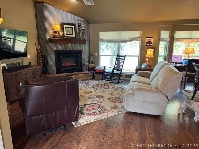 137 NE 439 DRIVE Spavinaw, OK 74366
