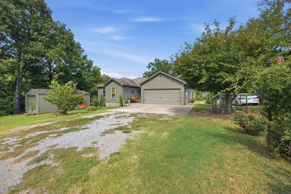 137 NE 439 DRIVE Spavinaw, OK 74366