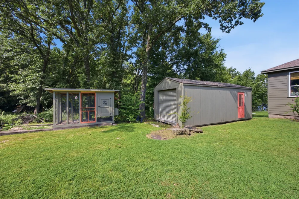 137 NE 439 DRIVE Spavinaw, OK 74366