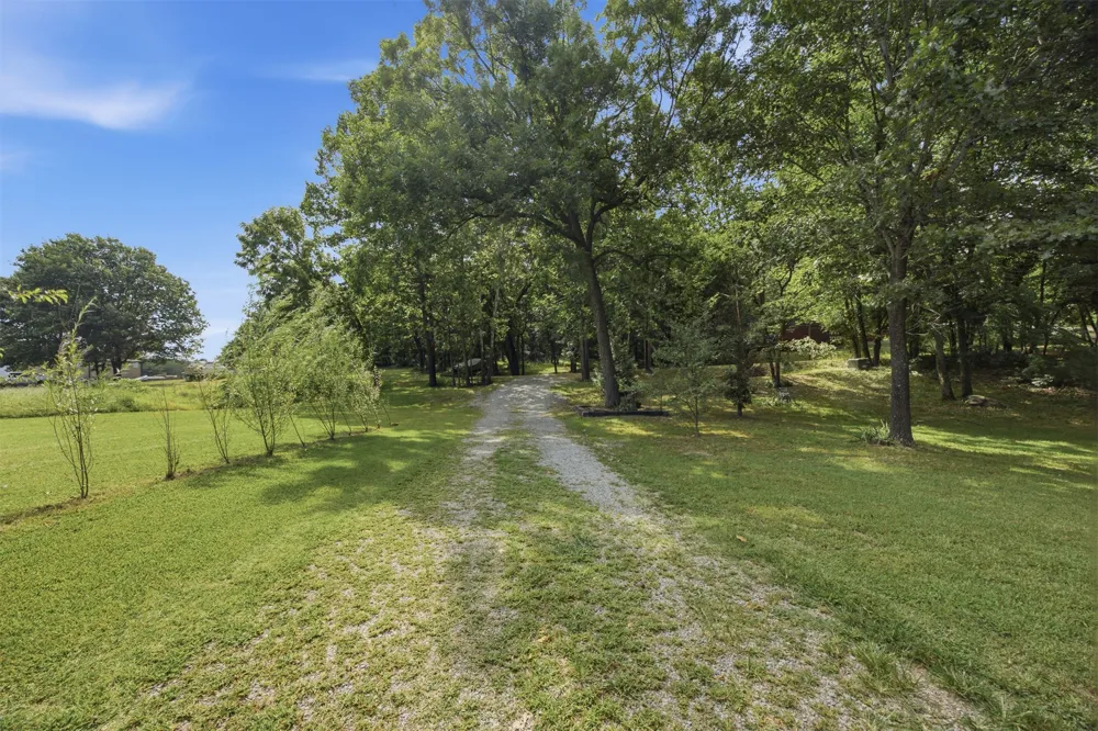 137 NE 439 DRIVE Spavinaw, OK 74366